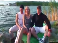 Outdoors teen threesome